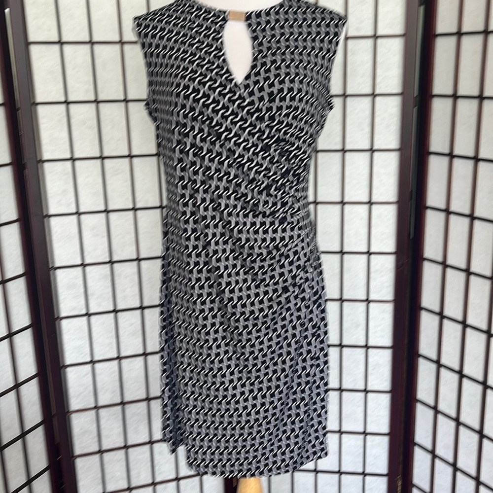 Enfocus Black/White w/Silver Accent Size 12
